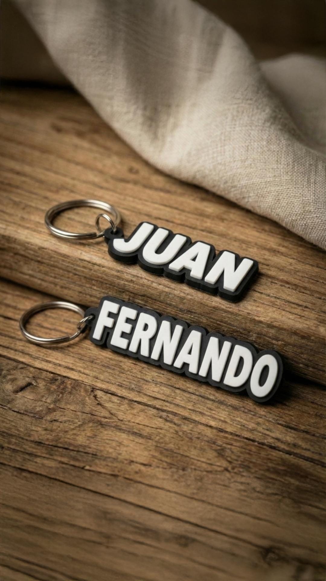 Llavero Personalizado con Nombre o Logo